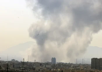 Irán informa de 18 muertos y sube a 142 los heridos por los ataques de Estados Unidos