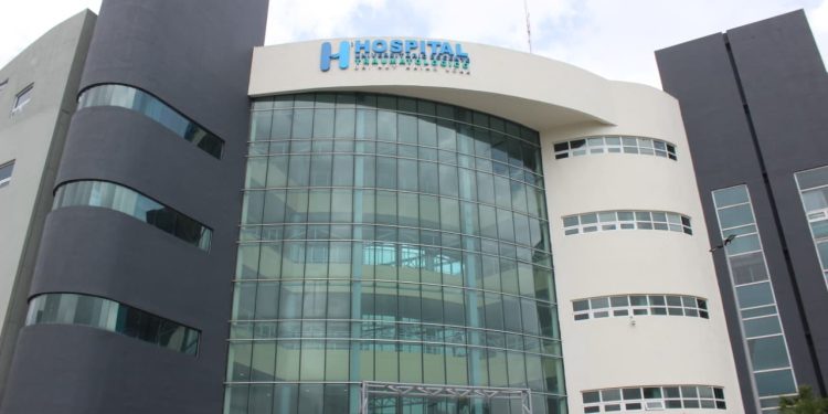 Hospital Ney Arias Lora entrega incentivo por antigüedad a médicos y enfermeras