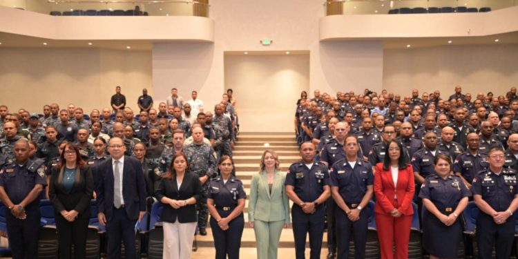 Policía suma agentes a estrategia para prevenir violencia de género