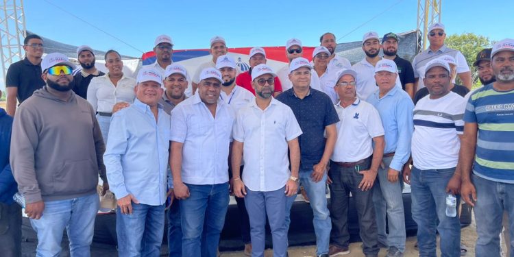FEDA y CTC impulsan capacitación en tecnología de drones para productores agropecuarios de Montecristi