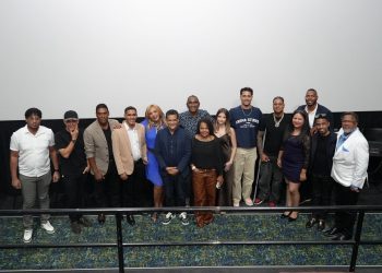 “LA FÁBRICA DE BODAS”, una comedia sobre los sueños, la migración y la locura de sobrevivir en Nueva York