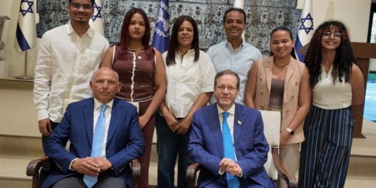 ¡ Apolo 27 de INTEC hace historia al ganar el Premio a la Innovación de ILAN en ISRAEL!