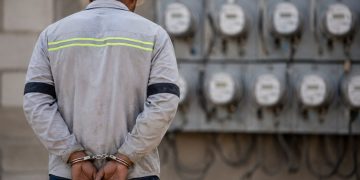 Seguridad de Edesur detiene a técnico de empresa contratista por presunta extorsión a cliente