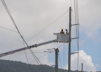 ETED mejora seguridad de la infraestructura eléctrica con trabajos de mantenimiento en línea 69 KV Pimentel-Macorís