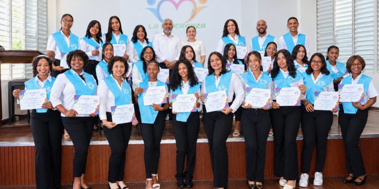 Fundación Pro-Niños y Jóvenes La Esperanza gradúa a más de 114 jóvenes en la segunda edición de sus “Talleres de Verano”