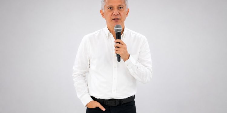 Uno de cada cuatro dólares que ingresan al país proviene del esfuerzo de los dominicanos en el exterior, revela la FP