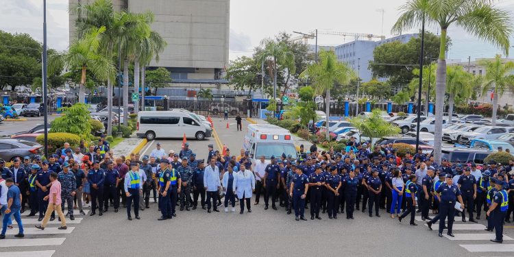 Policía Nacional evacúa en tres minutos a 1,464 agentes durante simulacro de terremoto