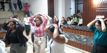 Ministerio de Educación realiza con éxito Simulacro Nacional de Evacuación por Terremoto 2026