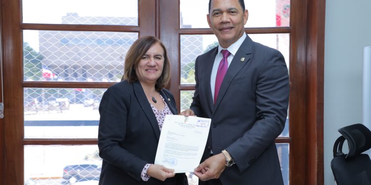 Diputado Domingo de León propone incluir educación sísmica como asignatura en las escuelas