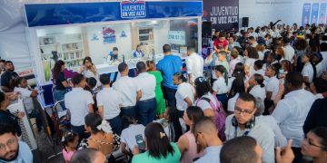 Juventud en Voz Alta alcanza 240 horas de lectura continua y avanza hacia las 480 horas