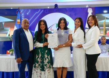 CIPESA e INFOTEP gradúan 65 periodistas y comunicadores especializados en salud