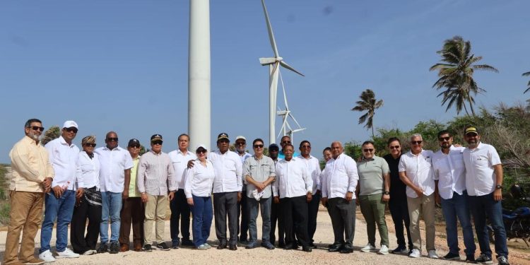 Director DGDF junto a empresarios de Colombia, Costa Rica y RD visitan Pedernales gestionando inversiones