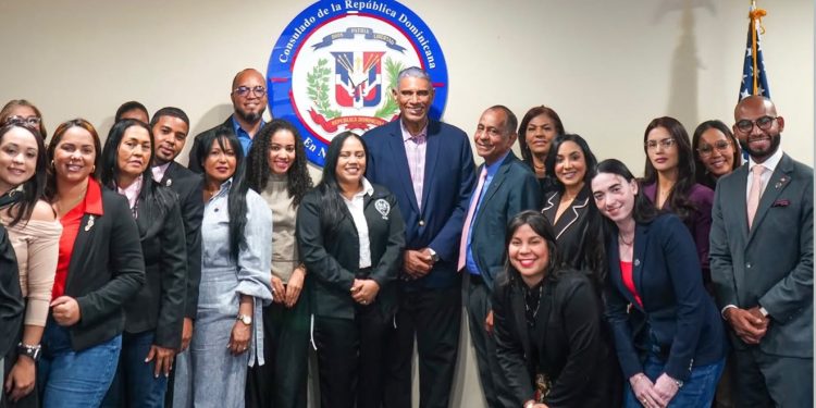 UASD-Nueva York realiza encuentro con estudiantes de la Maestría en Derecho Migratorio y Consular