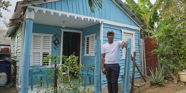 Seguros Crecer y Hábitat Dominicana mejoran hogares de más de 100 personas en Santo Domingo Norte, Santiago de los Caballeros y San Cristóbal