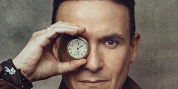 Fonseca celebra nominación a Premios Latin GRAMMY® conquistando el #1 en República Dominicana con “Antes que el tiempo se vaya”