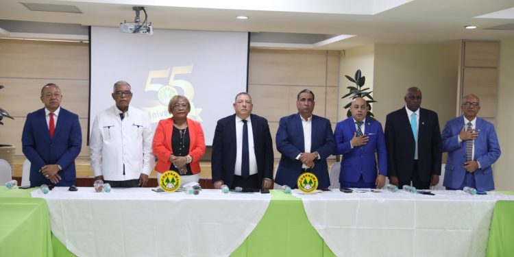 Cooperativa de maestros juramenta nuevos miembros de los órganos de dirección social