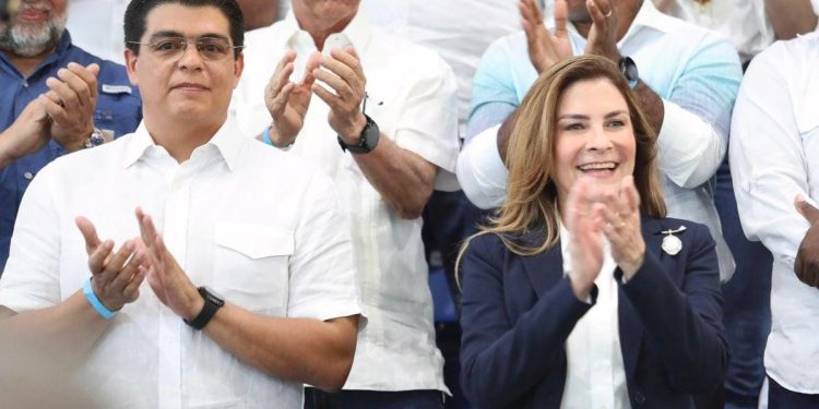 Fellito Suberví: “El proyecto presidencial de Carolina Mejía es indetenible”