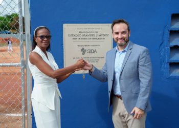 SIBA Energy entrega renovado el Play Los Tanquecitos en Boca Chica