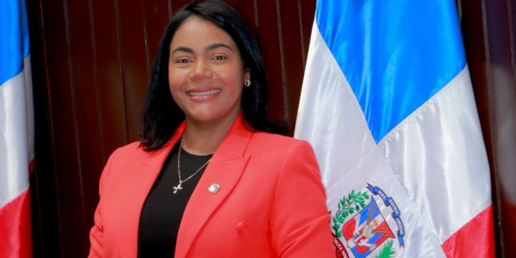 Leyvi Bautista asegura candidatura a la alcaldía en 2027 por el PRM en SDO