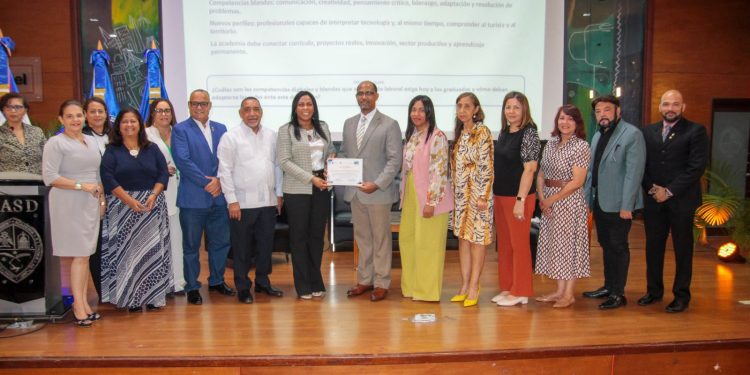 FCES-UASD conmemora el Día Mundial del Turismo con jornada académica sobre innovación e inteligencia artificial
