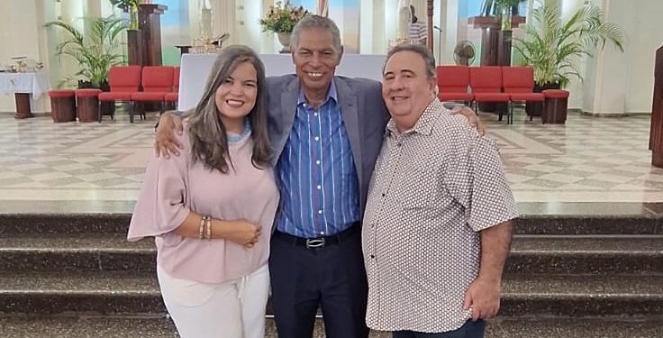 Celebran eucaristía en acción de gracias por los 40 años de compromiso del periodista Ángel María Acevedo
