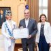 Presidente Abinader recibe en el Palacio Nacional a Miss Mundo 2026, Joheirry Mola