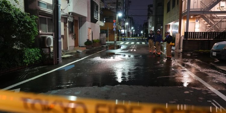 Japón ordena evacuar a 41 mil personas por fuertes lluvias