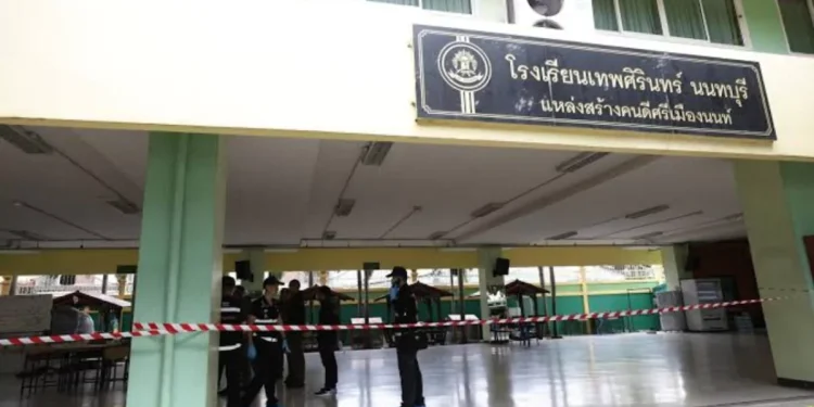 Un alumno irrumpe a tiros en una escuela del centro de Tailandia sin causar víctimas