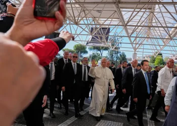 Papa León XIV pasó una noche tranquila en el Hospital Gemelli de Roma tras operación en el pulmón derecho