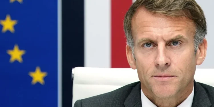 Macron se reúne con estudiantes en vísperas de nuevas protestas en Francia