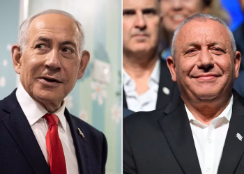 Con el 90% de los votos contados, el bloque de Netanyahu se mantiene en 53 escaños y el de Eisenkot en 48