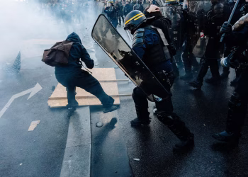 Francia se prepara para nuevas protestas estudiantiles en todo el país para exigir mejoras en las condiciones de las escuelas