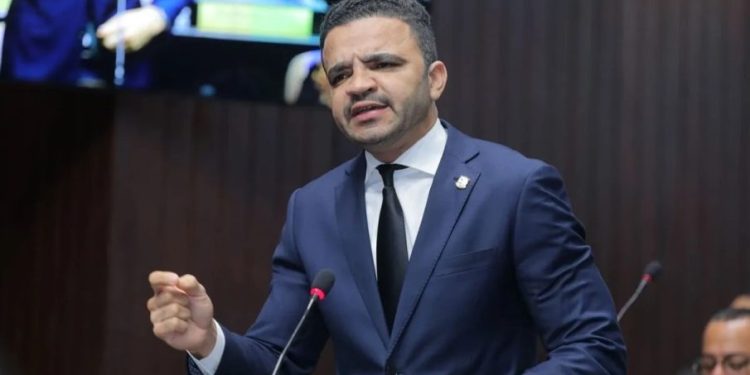 Diputado opositor reconoce a Carolina Mejía como una de las mujeres más virtuosas que tiene RD