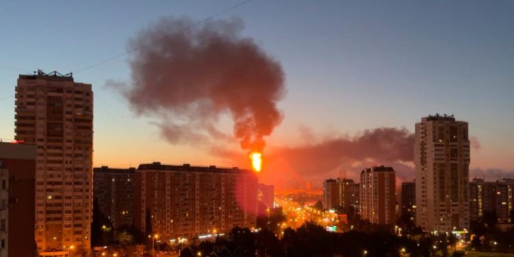 Ucrania reanuda los ataques a las refinerías rusas y entierra la “tregua energética” de Trump