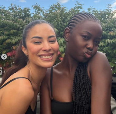 Andreína Martínez denuncia ataques racistas tras desfile de Victoria’s Secret y sale en defensa de Solange Omon