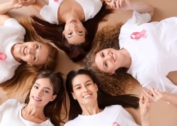 Entre carreras, maternidad y proyectos: el cáncer de mama en mujeres jóvenes