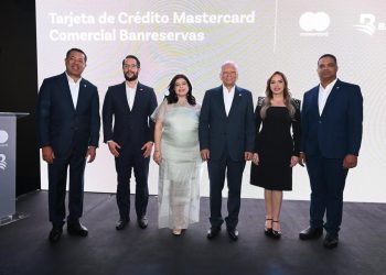 Banreservas lanza junto a Mastercard nueva tarjeta comercial para el sector empresarial