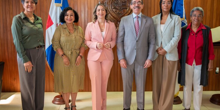 UASD y Ministerio de la Mujer fortalecen agenda conjunta por la igualdad y la prevención de la violencia