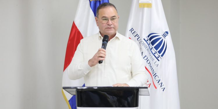 Ministro de Agricultura afirma derogación de decreto no significa abandono al sector arrocero