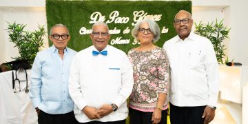 Francisco Gómez Sánchez celebra sus 50 años de ejercicio médico