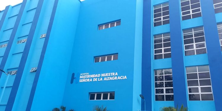 Maternidad La Altagracia aclara paciente que denunció embarazo gemelar dio a luz a un solo bebé