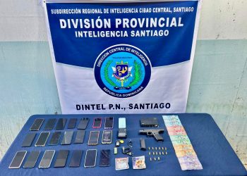 PN y MP ocupan pistola sin documentos, 21 celulares y dinero en efectivo durante allanamiento en Navarrete