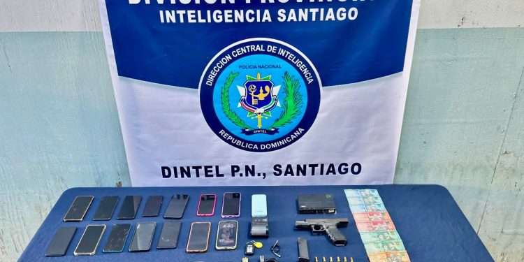 PN y MP ocupan pistola sin documentos, 21 celulares y dinero en efectivo durante allanamiento en Navarrete