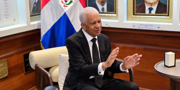 Presidente del Senado impulsa la reforma a la Seguridad Social, defiende la producción agropecuaria