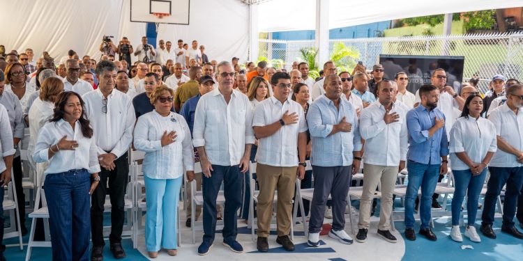Presidente Abinader y Fellito Suberví entregan saneamiento de las cañadas El Indio y Buenos Aires con inversión de RD$188.6 millones
