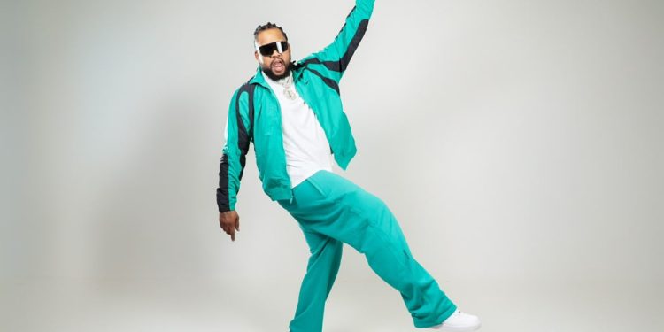 Mr. Manyao resurge con “Piedra a la Luna Remix”, que supera los 2.5 millones de reproducciones en YouTube