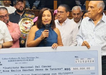 Coliseo Gallistico SD dona un millón de pesos para apoyar a pacientes con cáncer