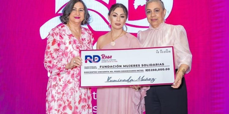 Iluminada Muñoz lanza “RD Rosa 2026” para promover la detección oportuna del cáncer