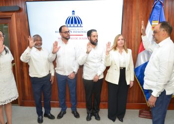 Ministerio de Justicia juramenta Comité Electoral para elegir Comisión de Integridad Gubernamental
