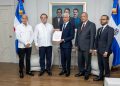 Presidente del Senado, Ricardo de los Santos recibe del Poder Ejecutivo anteproyecto ley Plan de Ordenamiento Territorial